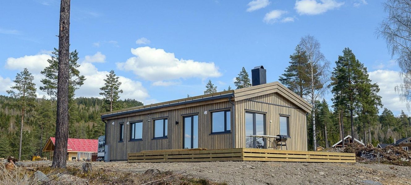 Shipping and assembly of the first home in Norway